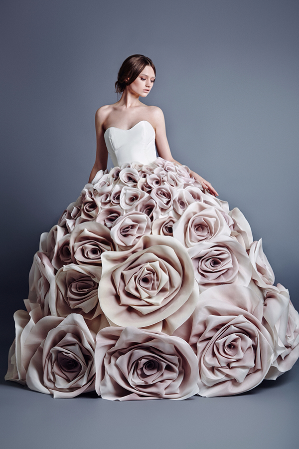 8 Outrageous Extravagant Wedding Dresses Weddingelation